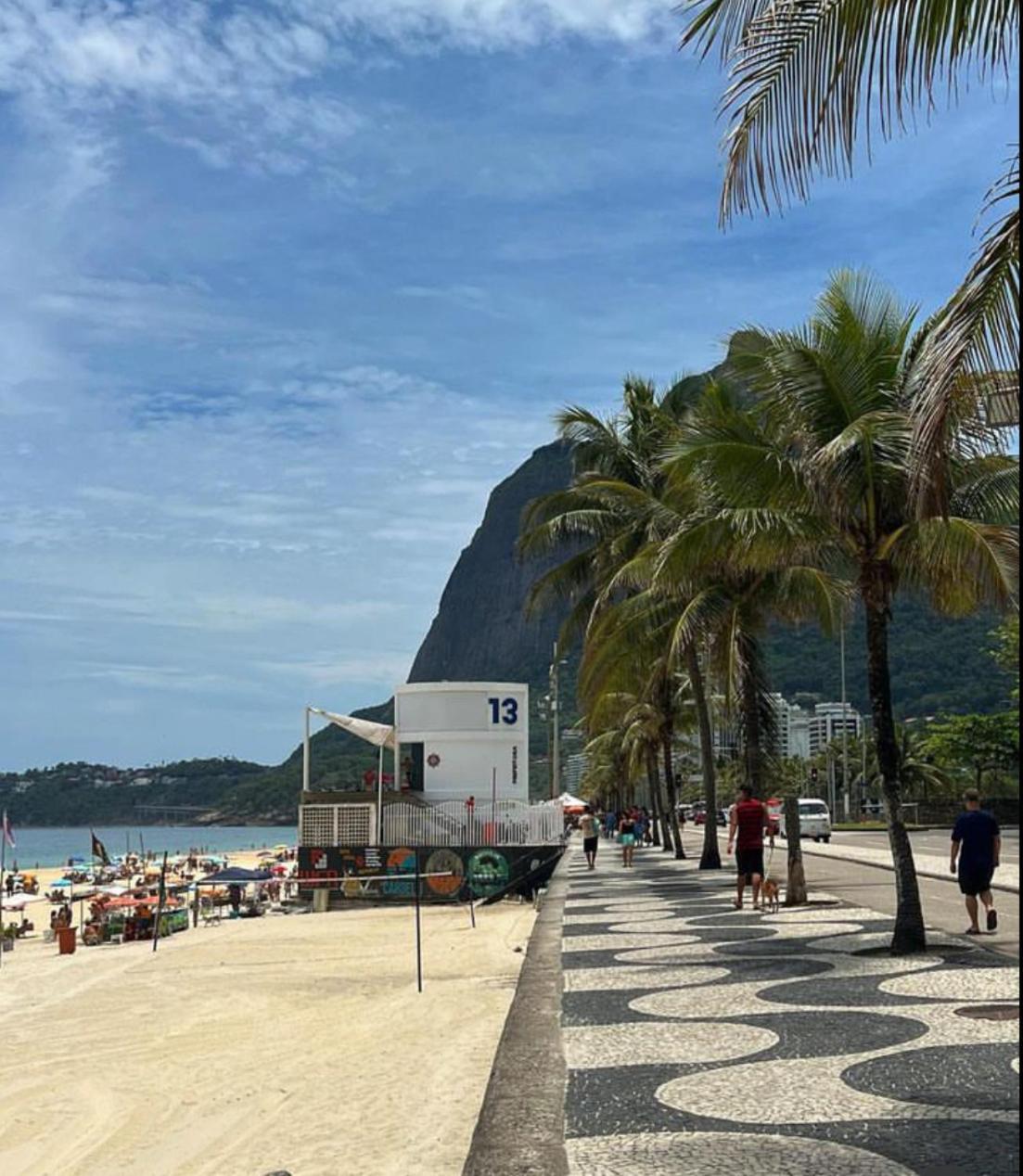 Lindo 50 Metros Da J.n. 44-503 * Rio de Janeiro